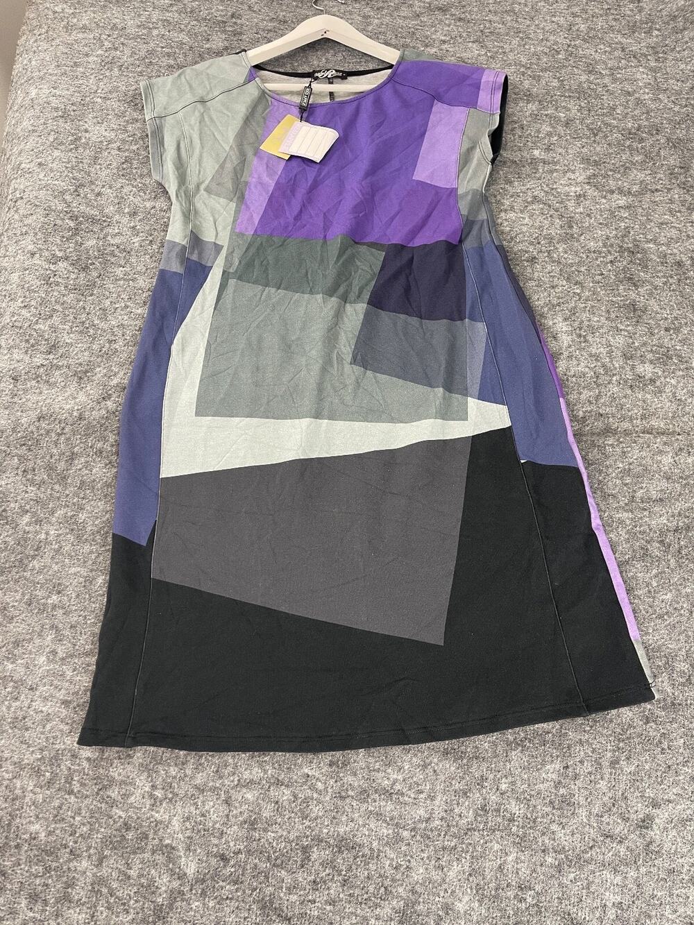 Red Apple Sheath Dress Womens Small Geometric Striped Short Sleeve Purple N330